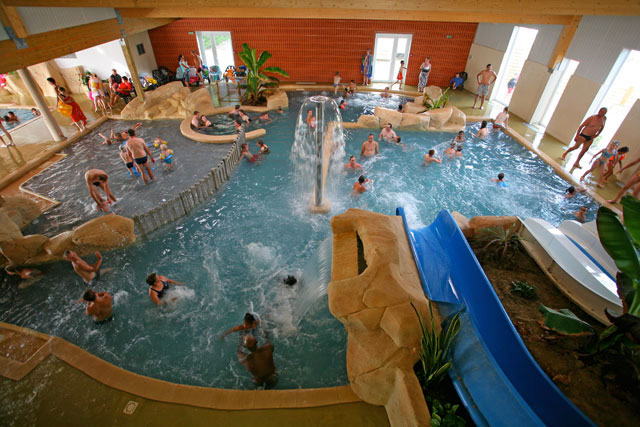 Les Parcs Aquatiques Et Les Piscines Dans Les Campings